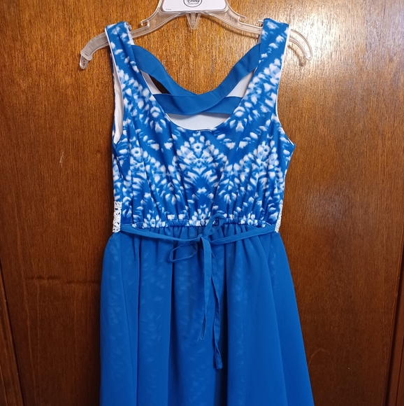 Cute Hi-lo blue sundress - Picture 3 of 4